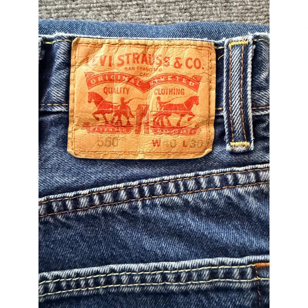 Levi's 550 Relaxed‎ Fit Tapered Leg Mens Jeans 40x30 Medium Wash Denim